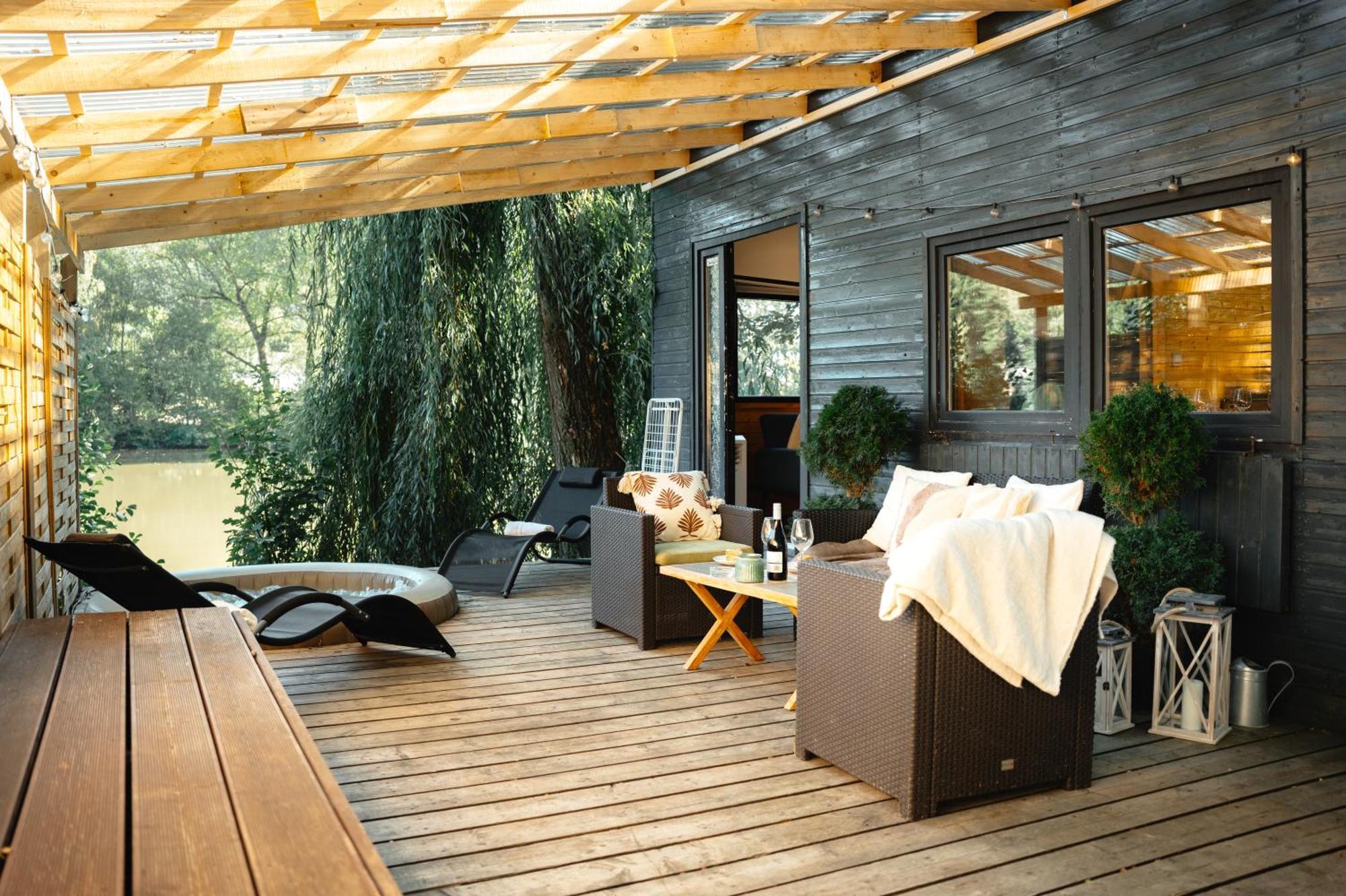 Secret Lake Prag Magic Place Relaxation& Wellness Rehenice Kültér fotó